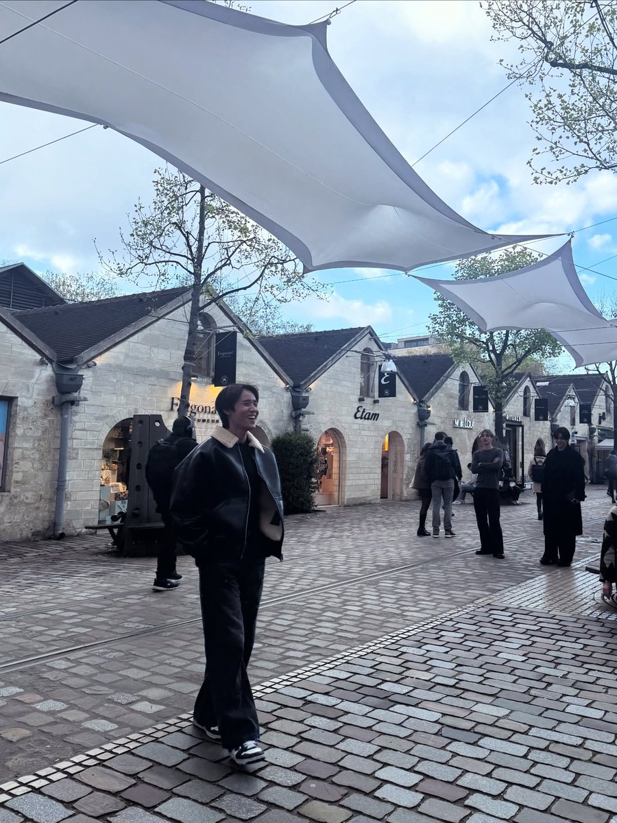 𝙗𝙚𝙡𝙡 💖 tweet media