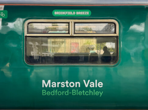 RAIL_NEWS_UK's tweet image. London Northwestern Railway honours Bedford’s historical roots with train naming dlvr.it/TSH96r #RailNews #RollingStock #Stations #TrainOperatingCompanies