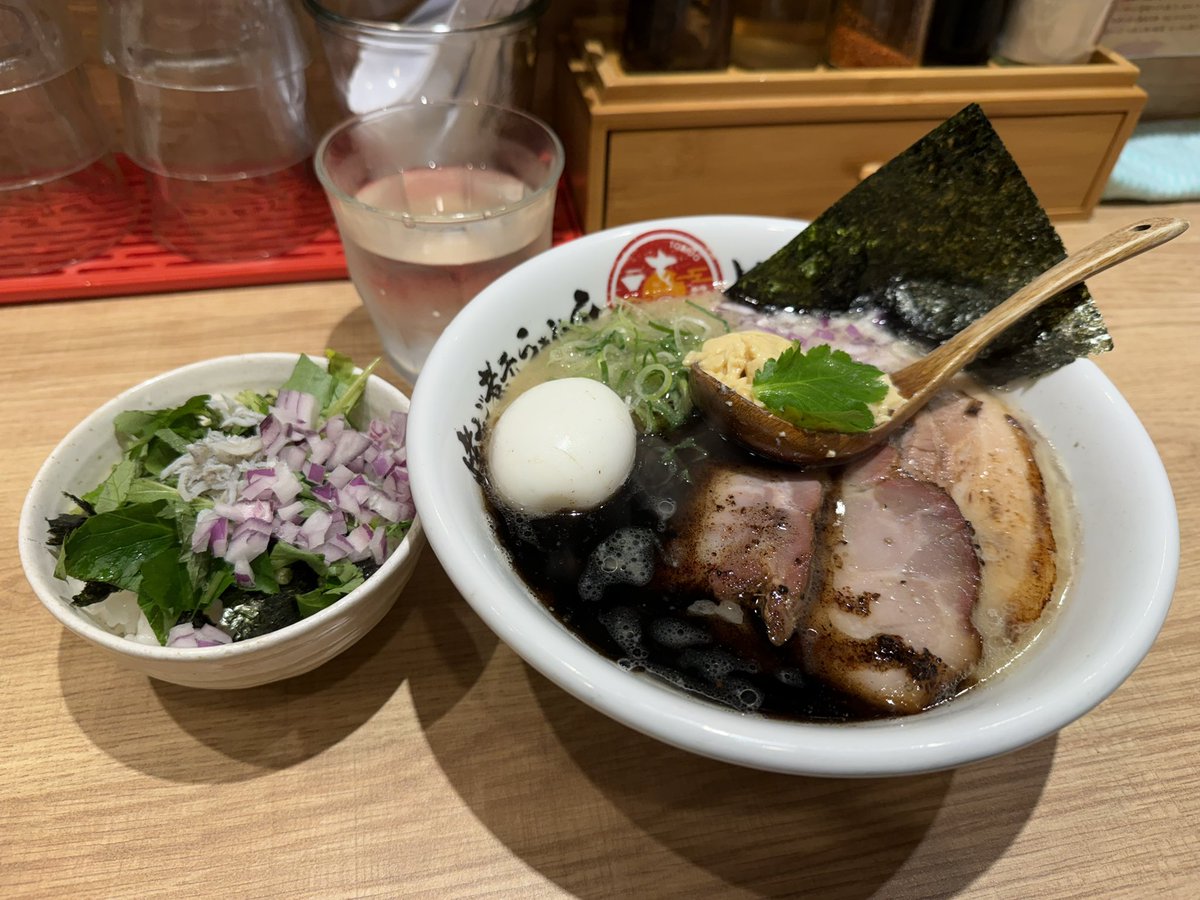 ぺんたろす tweet media