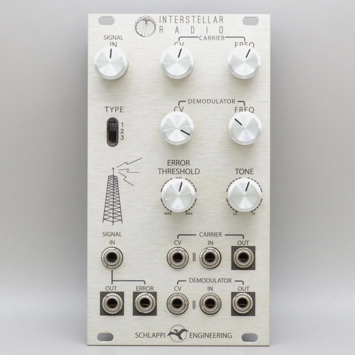 clockfaceTokyo's tweet photo. 中古商品20点近くアップしました。Mutable InstrumentsのオリジナルRings、ラジオの音の劣化にインスパイヤされたSchlappi Interstellar Radio、CVレコーダー付きのアナログヴォコーダーFlame Vocorder、人気のペダルFieldtone Weaverなど珍し目のものもあります！
https://t.co/SA6Arrrf5J https://t.co/nwjslHu6E3