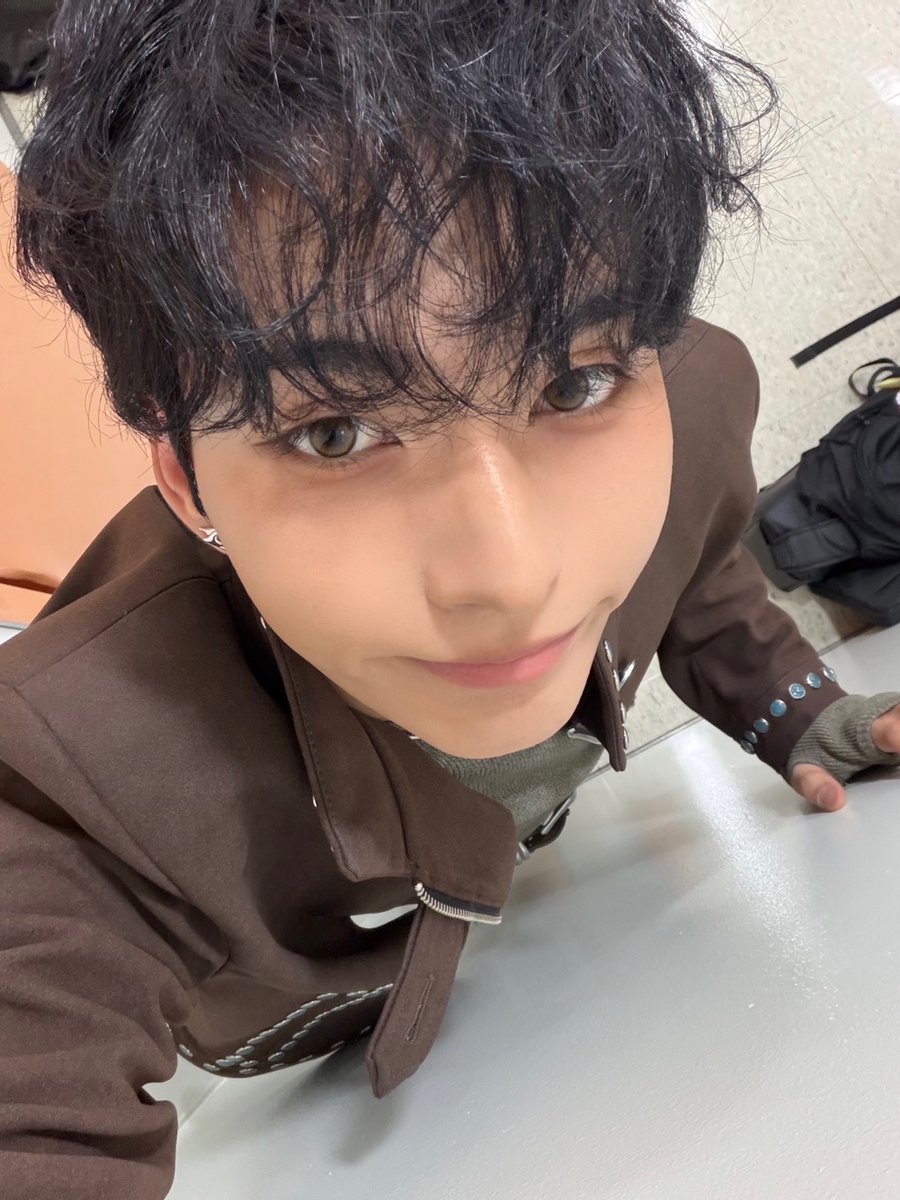 ᴏɴʟʏ tweet media