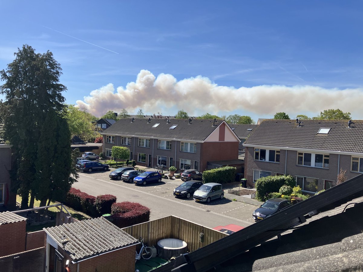 Grote bosbrand op de Veluwe nabij Epe en Emst