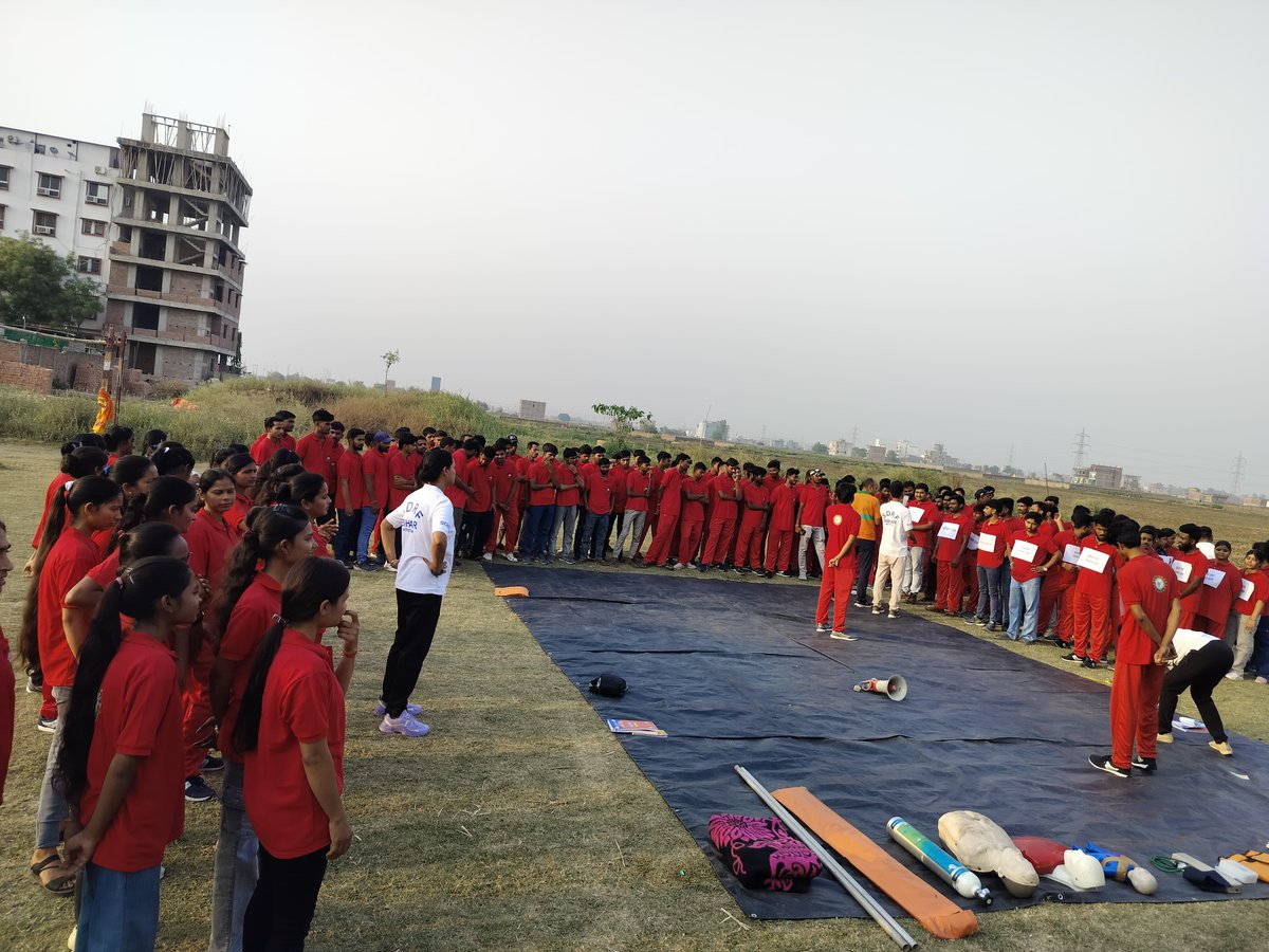 ndmaindia's tweet image. Yuva Aapda Mitra Scheme:
Training programme, held from 21–27 April 2026 at Guru Ka Bagh, Patna Sahib Bhawan, concluded successfully with the participation of 113 volunteers from @BharatScouts 
#YAMS #volunteerism #training #disatervolunters