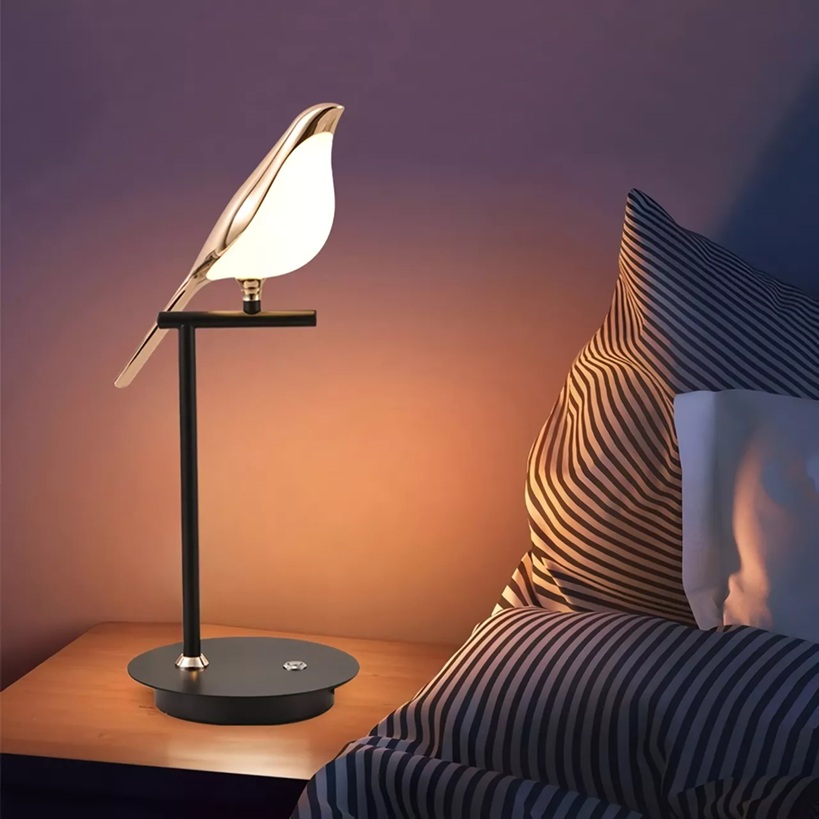 AuraOpul's tweet photo. ✨🐦Meet the Modern Magpie Bird LED Table Lamp – the perfect blend of whimsical sculpture and brilliant functionality.

👉Tap the link to get yours! https://t.co/IFjJDu37fP

#MagpieLamp #LEDTableLamp #BirdLoverGifts #ReadingLamp #ArtisticHome #ModernLighting #EcoFriendlyLED https://t.co/AKb11wMrZW