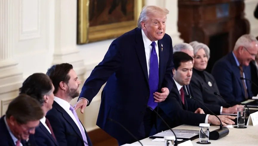 اجتماعات ترامب مع التنفيذيين في قطاع الطاقة لمناقشة تداعيات الحرب