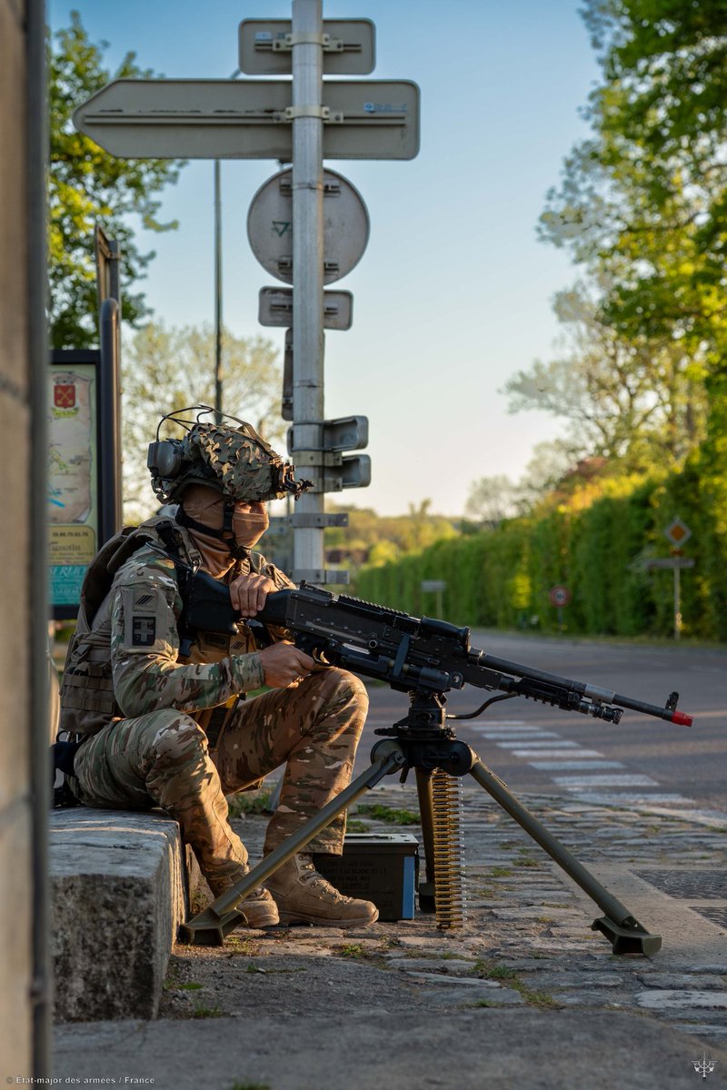 3eRG_Officiel's tweet photo. EXERCICE ORION • JOUR 1
Au camp de Jaulges, les sapeurs du 3e RG sont en place.
3 000 soldats. 500 engins. 250 km à reconquérir. 💥
Le régiment est prêt.
Ardennes, tiens ferme 🇫🇷
@armeedeTerre
@7e_brig_blindee
@armeeszne
@ecolegenie49
#HauteIntensité #SoldatsOPS https://t.co/yrYGS6Nk99