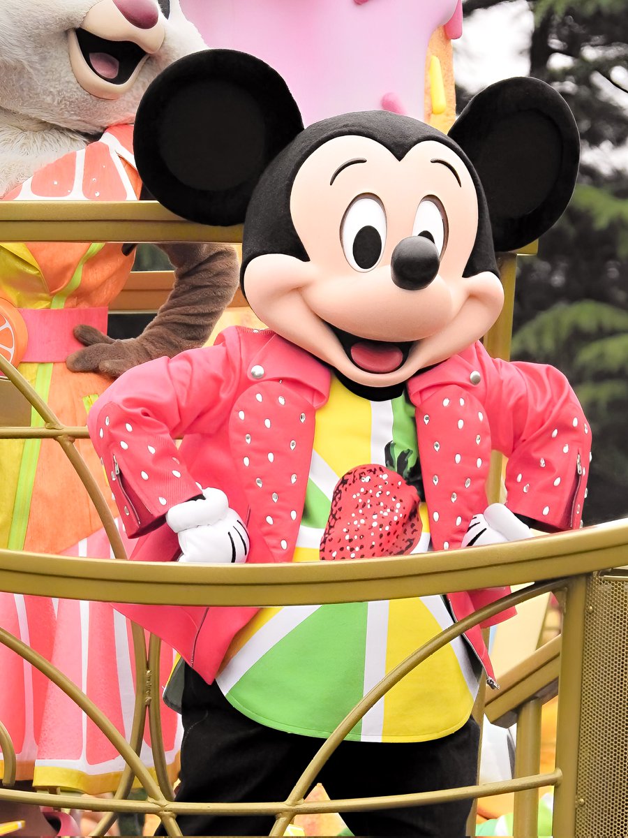 タク tweet media