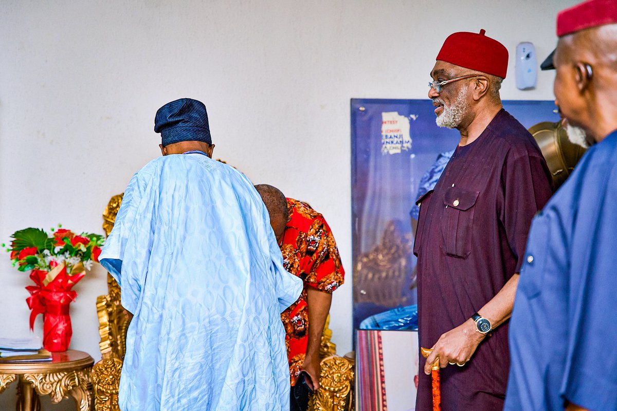 Esther Umoh tweet media