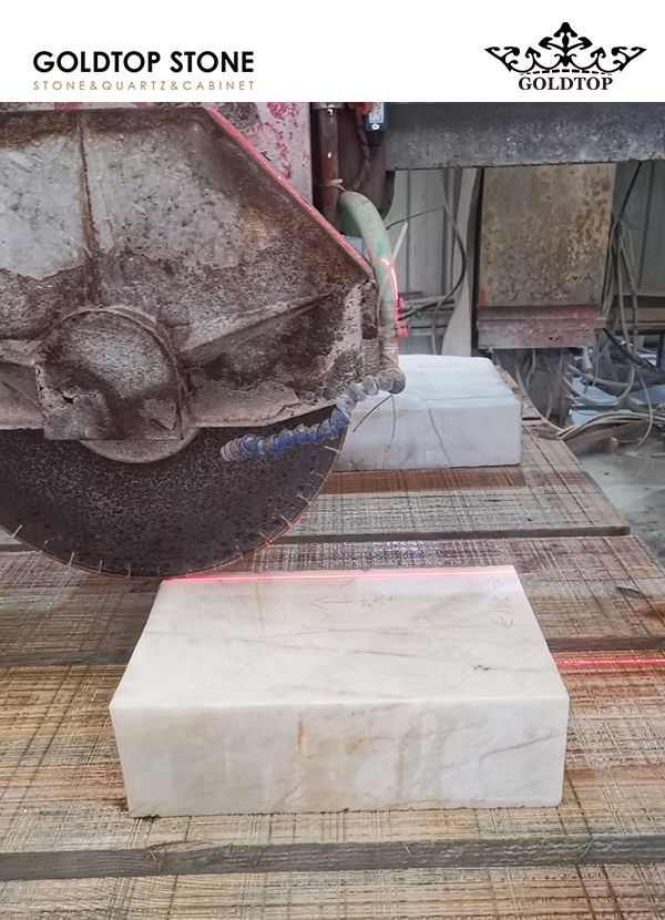 GoldtopStone10's tweet image. Infrared bridge saw in action – cutting stone with surgical precision. 🏭📐
✅ ±0.5mm accuracy
✅ Custom shapes &amp;amp; sizes
✅ Ready for your project specs
See how we cut: 🔗goldtopstone.com
#StoneCutting #InfraredSaw #CustomFabrication #NaturalStone