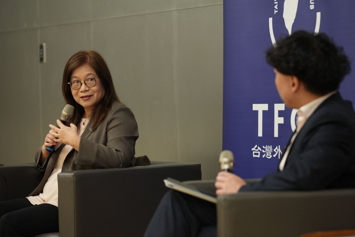 TaiwanFCC's tweet photo. Ocean Affairs Council Deputy Minister Sung Chen-en also joined the briefing and delivered a presentation. 

The session was moderated by TFCC Chair and Nikkei Asia correspondent @tchau01.

Photos by William Chen https://t.co/ecHRHXWYnD