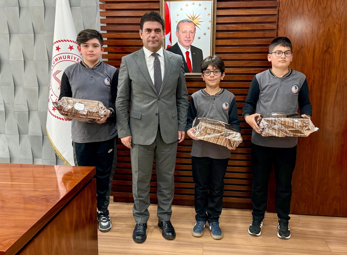 Hakkari İl Milli Eğitim Müdürlüğü tweet media