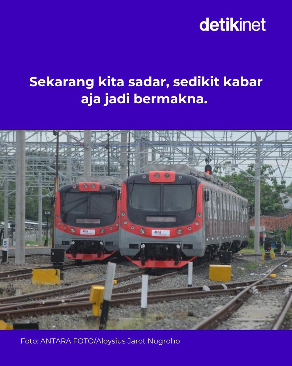 detikinet's tweet image. Ternyata, berkabar itu bukan hal sepele, itu cara kita saling menjaga.

Stay safe di perjalanan ya, detikers.🤍

#detikinet #restinpeace #krl