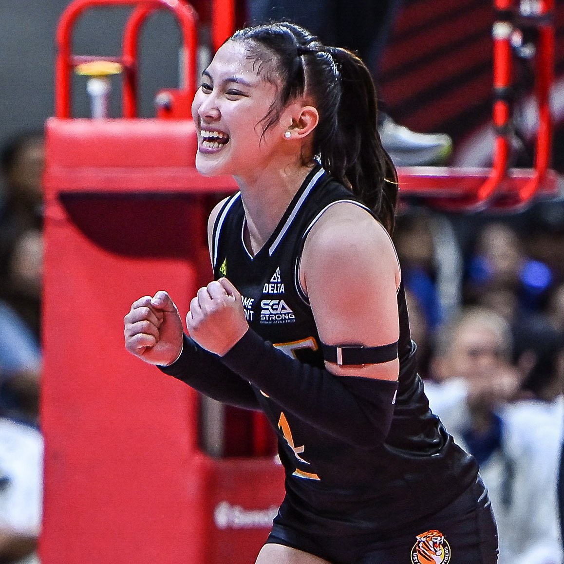 speak now tweet media