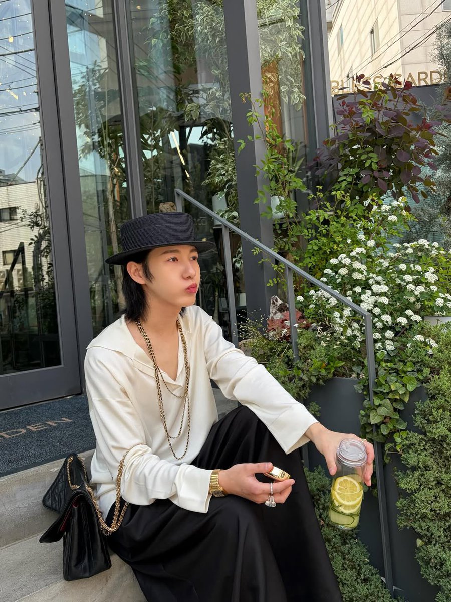 still jeno day tweet media