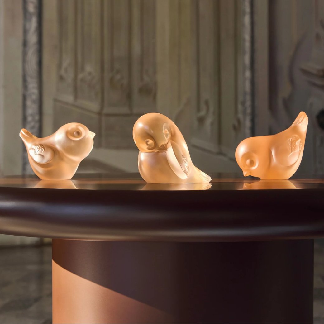 LewisWarkLtd's tweet image. Lalique Air – A collection celebrating the poetry of movement and light, where flowing crystal lines give shape to the invisible. 

 #LaliqueAir #CrystalArt #ElegantDesign #ArtistryInGlass