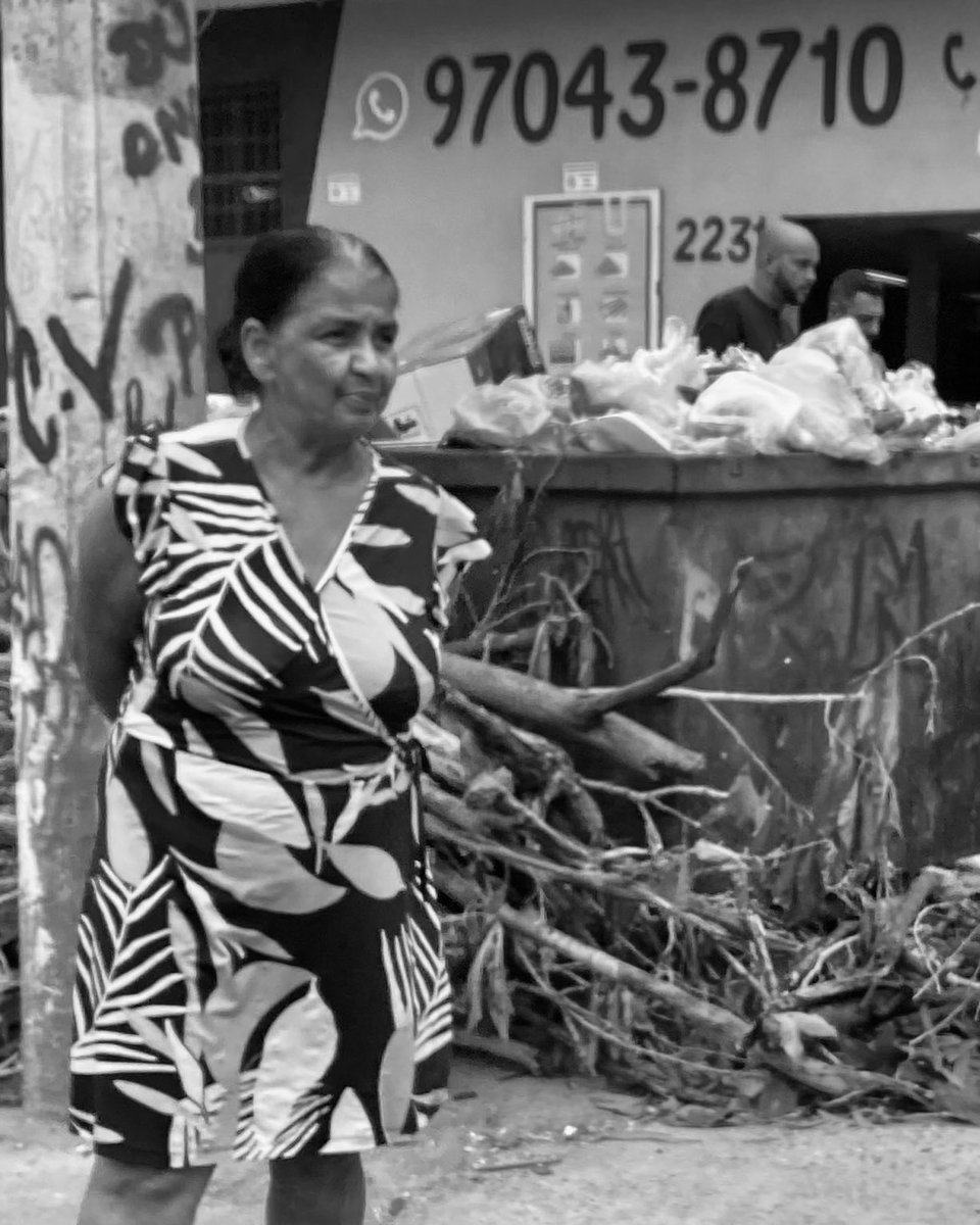 abrahaoscoppeta's tweet image. #streetphotografy  #monochrome #pb #noir #photo #blackwhitephoto #thepeoplewemet #streetfps #Shotoniphone #fotografiapretoebranco