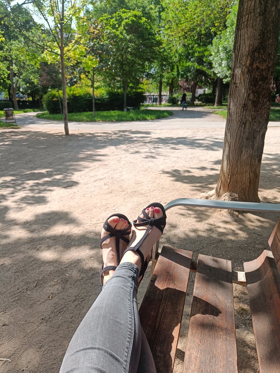 DiosaElectra tweet media