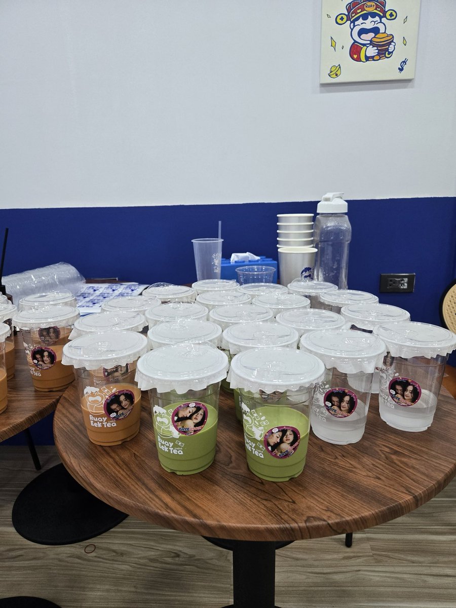 RuaEektea's tweet photo. ขอบคุณออเดอร์Drink Support แฟนคลับพี่ฝ้ายน้องอะตอมจากบ้าน @MALIPEACHTH มากๆนะคะที่มาใช้บริการร้านรวยอีกทีขอให้ซีรี่ย์ดังๆปังๆนะคะ 🙏

#BrokenOfLoveหัวใจช้ำรัก 
#FayeAtom #Fayeperaya #AtomPariya
#FoodSupport #DrinkSupport
#Foodsupportศิลปิน https://t.co/uaW3ZWEobk