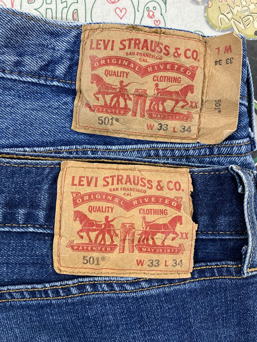 PlyrYMoEBdBTU8B's tweet image. レングス長過ぎるリーバイス501を30インチに裾上げ。
ウエストは両方とも33インチで色の濃い方がストレッチ入り
やっぱりちょっとタイトだね。
今回は内、外共に巻縫じゃないタイプだったので普通に裾上げ出来ました。

#古着 #アメカジ #デニム #ジーパン #levis #千葉 #船橋 #北習志野