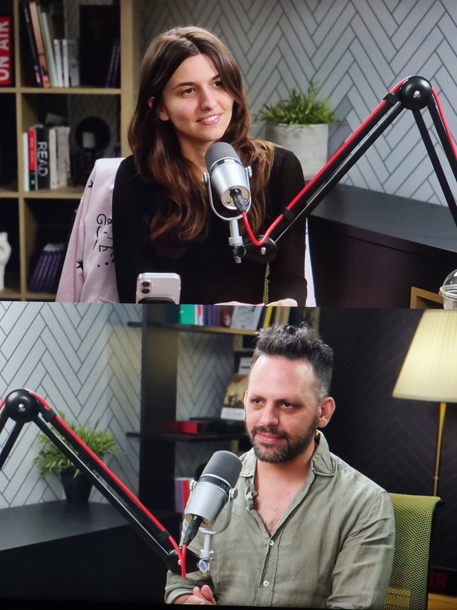 השבוע הזה היה שבוע בישולים מיוחד, שתדעו. שלושה פודקסטים (!) על האש: 
1. עם <a href="/Tamar_hos_bran/">TamarHostovskyBrande</a> המבריקה על יחסי ישראל, ארה״ב ואירופה והאופן שבו הדיפלומטיה שלנו ניזוקה אנושות מהממשלה הנוכחית.
2. עם <a href="/BarShaffer/">Bar Shaffer בר שפר バル・シェイファル</a> המצוינת (בתמונה, מנסה להיות רצינית לרגע) על למה זה בכלל חשוב ואיך הגענו עד
