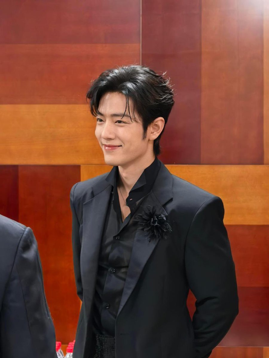 xzmelons's tweet image. More stunning photos from the red carpet
#XiaoZhan