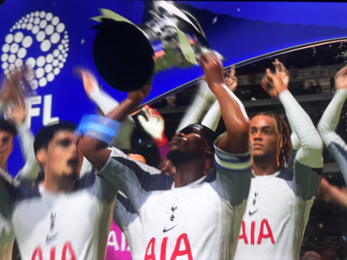 이일원 tweet media