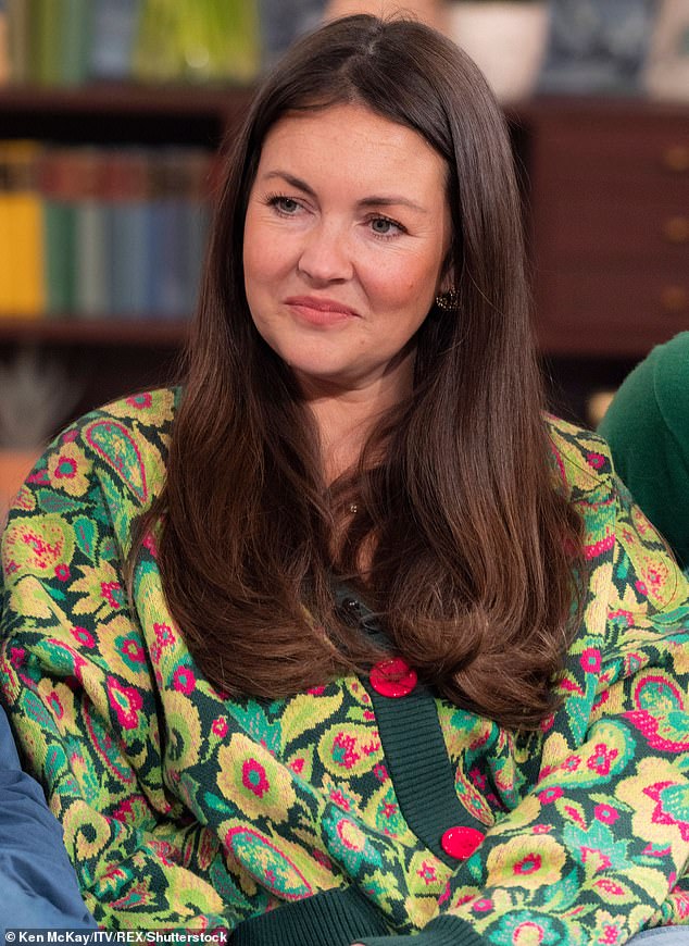 thrawnschimera's tweet photo. May I introduce you two of the most underrated British actors
Lacey Turner and Steve McFadden 👑🔥👏🏼👏🏼 https://t.co/4UWEPYm7ne