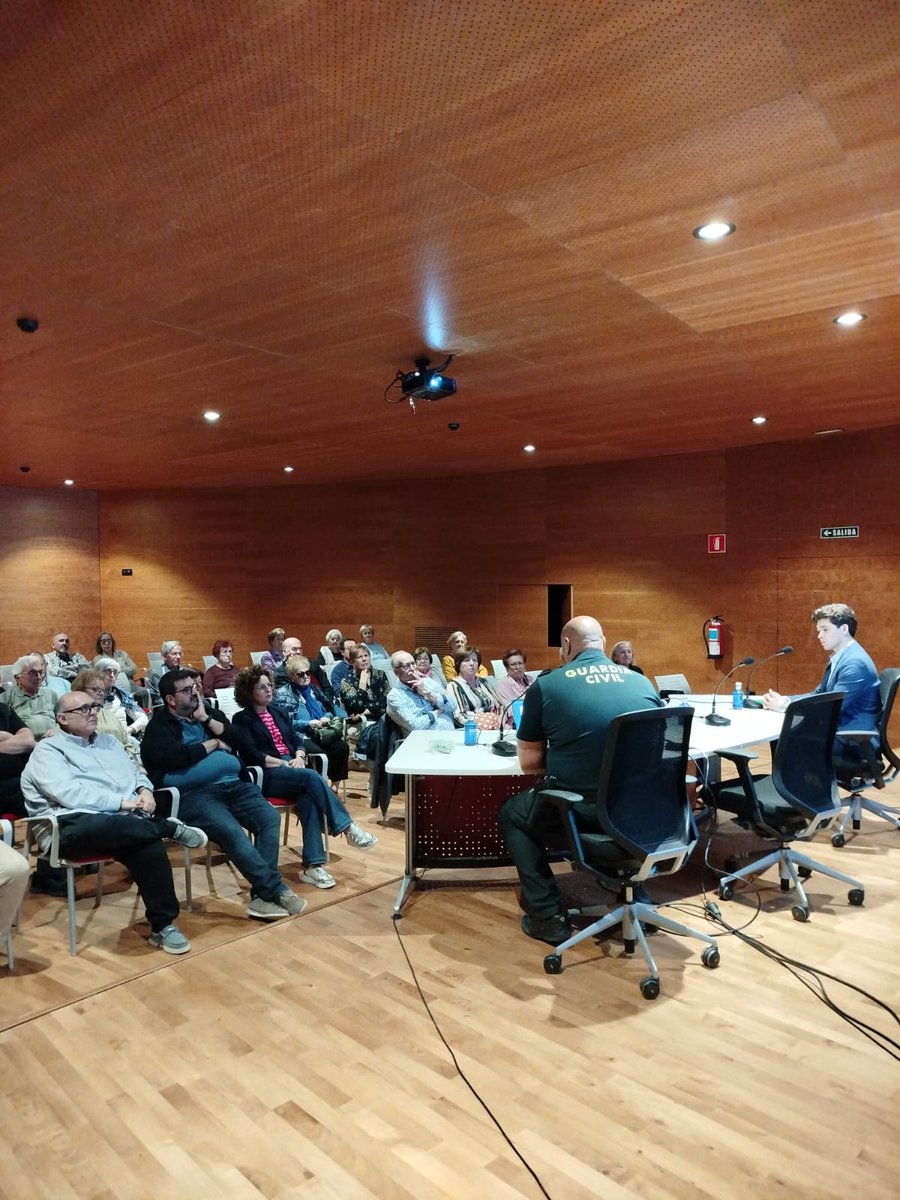 CRC Caja Rural Central tweet media