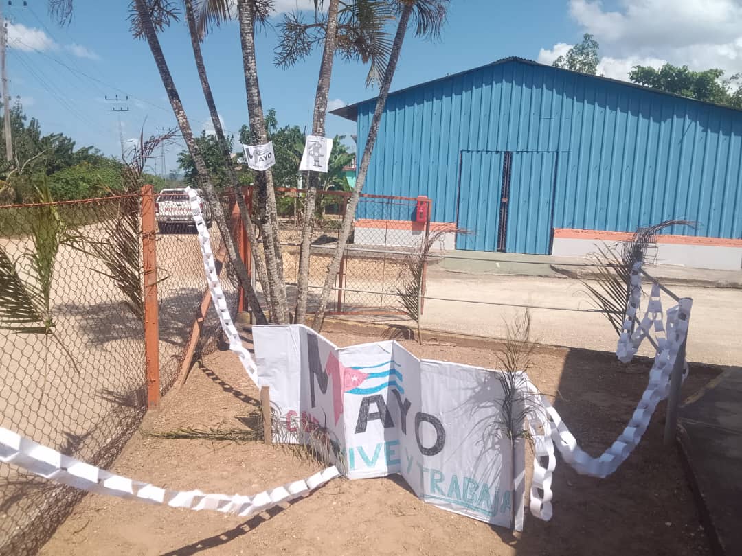 SarduyIsmany's tweet photo. Lista la Sucursal SEISA Morón  esperando el día del proletariado mundial  #LaPatriaSeDefiende @AlexeyOT73 @Ferrerctc @yaquelin_banos @JHGcasanova @Colina_CTCuba https://t.co/1EejLBmVsT