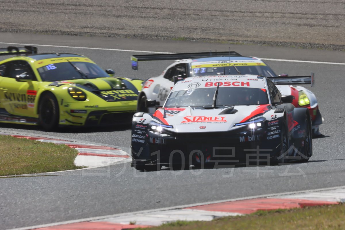 kunimitsu_kai's tweet image. 笑あり、涙ありの熱狂と興奮の3時間の超高速バドル‼️

2026 SUPERGT Rd.2
ゴールデンウィークスペシャル
in 富士スピードウェイ🗻

開幕まで
あと4️⃣日

応援する理由はただ1つ！

#TEAMKUNIMITSU
#STANLEY
#SUPERGT