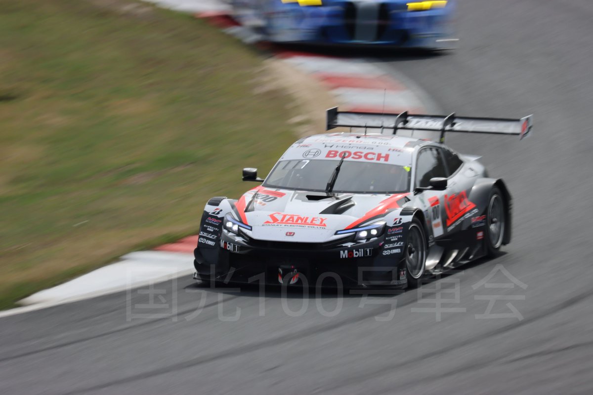 kunimitsu_kai's tweet image. 笑あり、涙ありの熱狂と興奮の3時間の超高速バドル‼️

2026 SUPERGT Rd.2
ゴールデンウィークスペシャル
in 富士スピードウェイ🗻

開幕まで
あと4️⃣日

応援する理由はただ1つ！

#TEAMKUNIMITSU
#STANLEY
#SUPERGT
