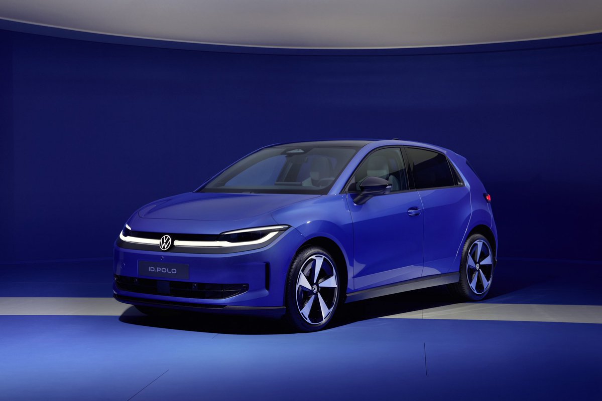 StepanRehak's tweet image. Pure Positive design: clear, timeless, unmistakably Volkswagen.

The ID. Polo combines a likeable front, strong proportions, and a confident stance—reinterpreting iconic elements like the C-pillar and light signature for the electric era.  

#Volkswagen #VolkswagenDesign