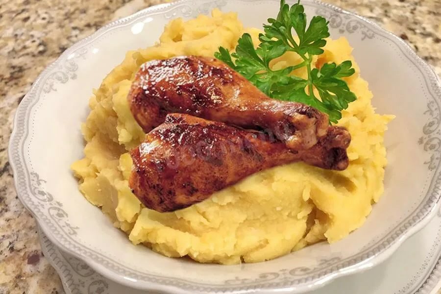 Виталя пишет код tweet media