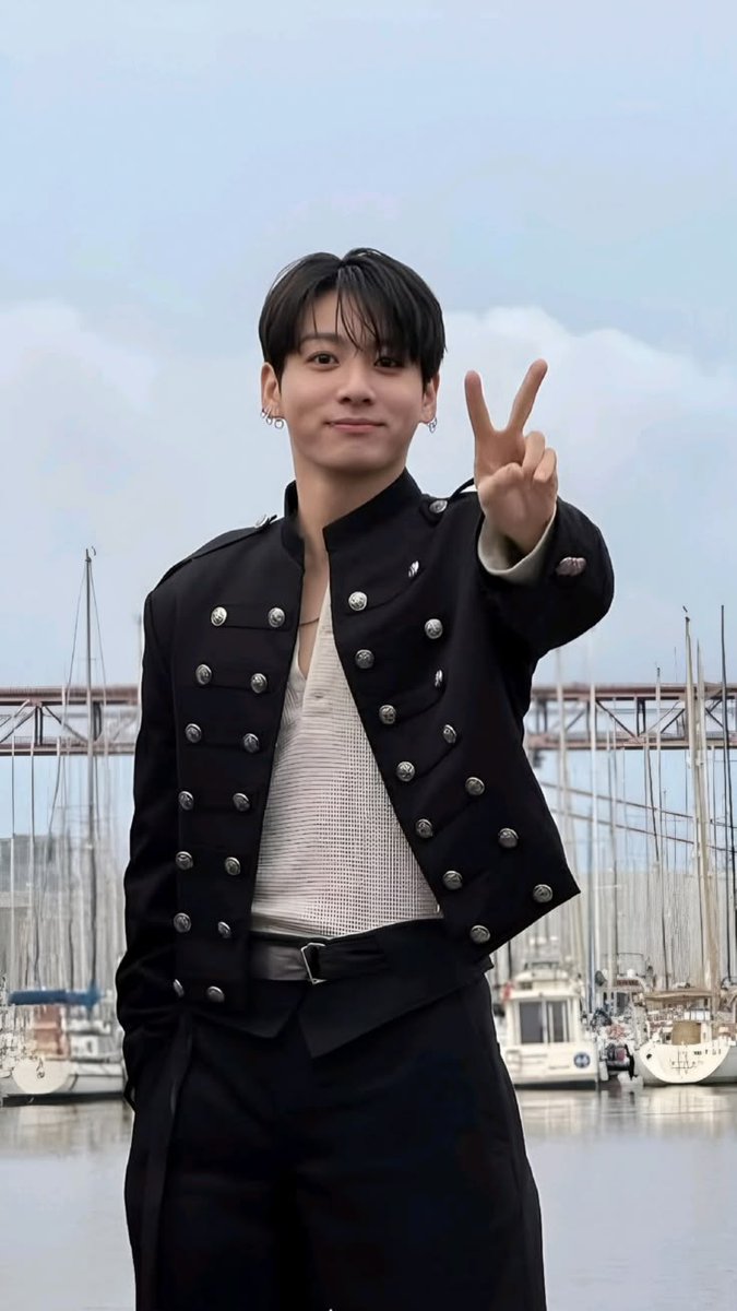 ILLIT NEWS tweet media