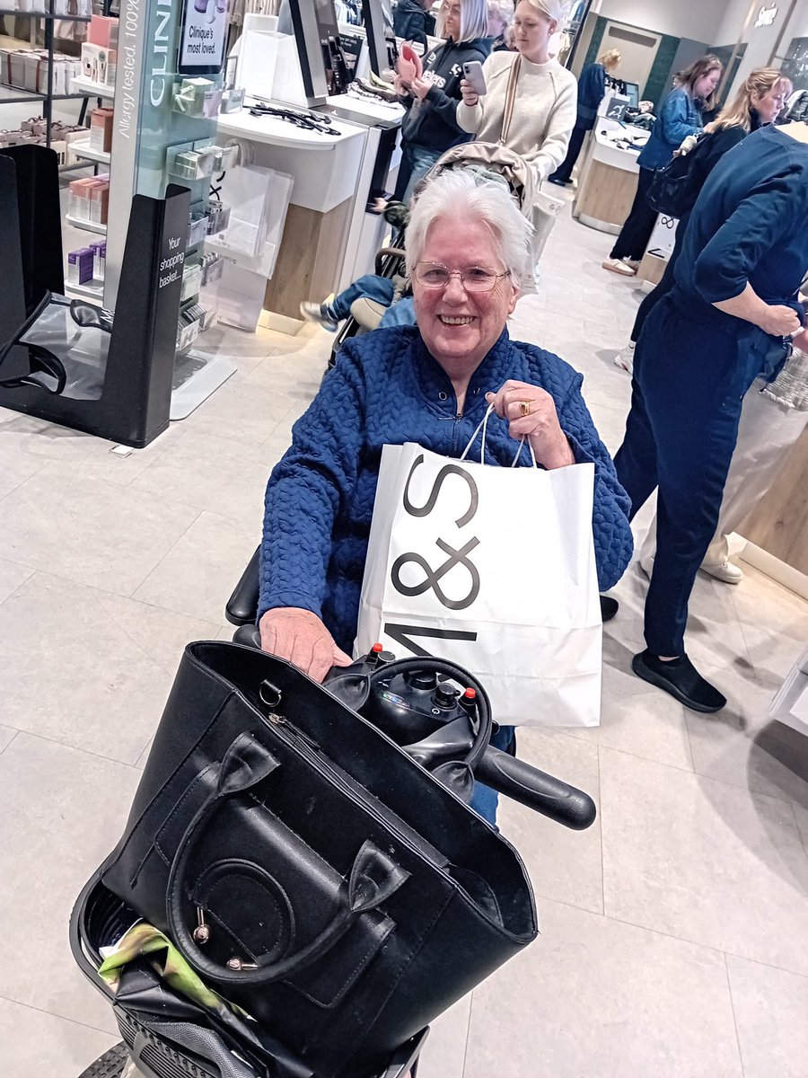 Bristolcarehome's tweet image. 🦩 Glebe House – A Fun Shopping Trip to the Mall!

Today at Glebe House, Audrey and Sheila enjoyed a fantastic shopping trip !

#GlebeHouse #ShoppingTrip #MallFun #TreatYourself