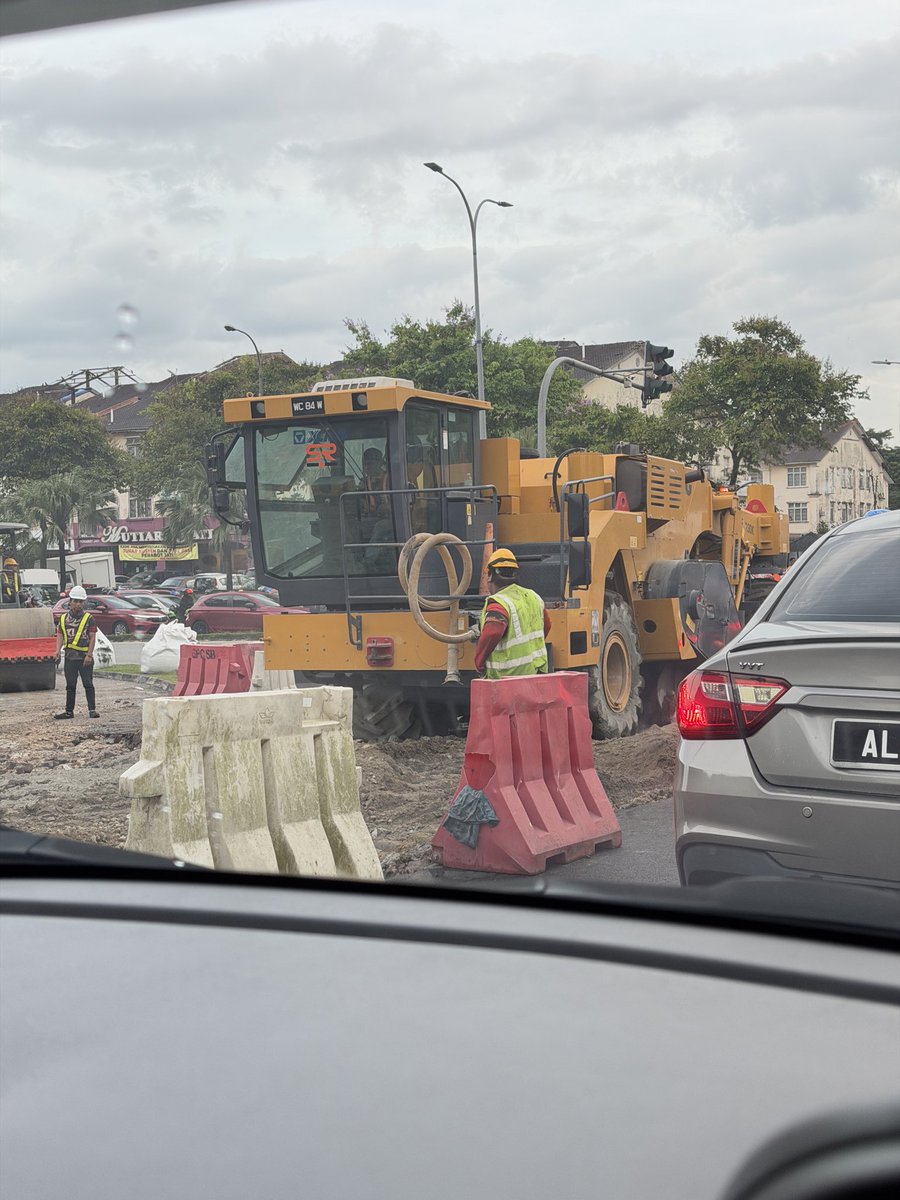 CikMijaaaaa tweet media