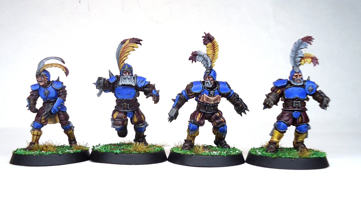 spubbbba's tweet image. I've painted the prize team for the NAF Championship this weekend. Imperial Nobility, here's the converted linemen to bring them up to 16.
#bloodbowl #NAFC