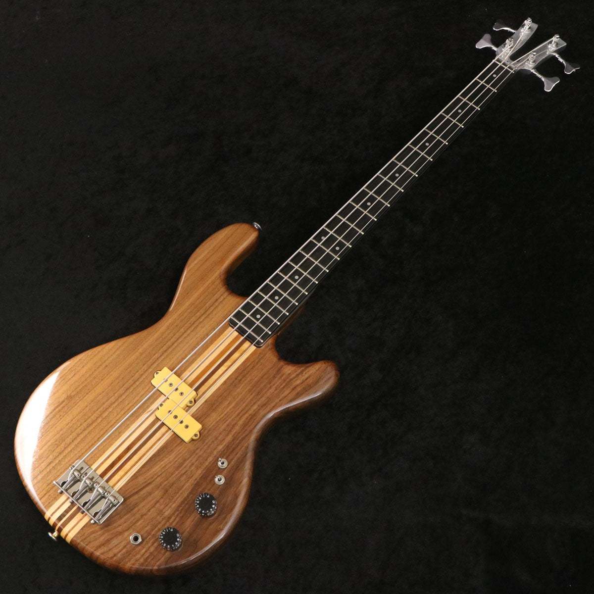 御茶ノ水本店 ベースフロア】 【中古】KRAMER / DMZ4000 中古新着入荷