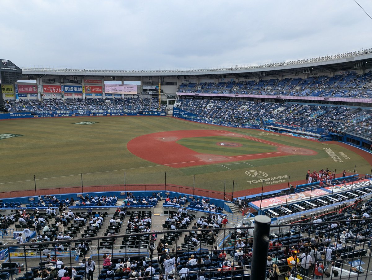 sgkobayashi's tweet photo. 何年振りだろう…ZOZOマリン
初めての二階席、以外と見易かった。 https://t.co/yOLgaCFdC7