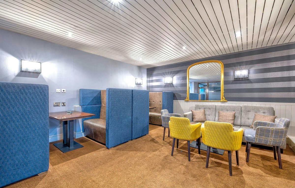 ConferenceDerby's tweet photo. Coffee, Comfort &amp; Connection ☕

Need a calm place to work or relax? 

Our sunken lounge and bar is open daily with free Wi-Fi, plug sockets and great coffee. Make it your new go-to spot in Derby! https://t.co/Y2W7fGoXqX