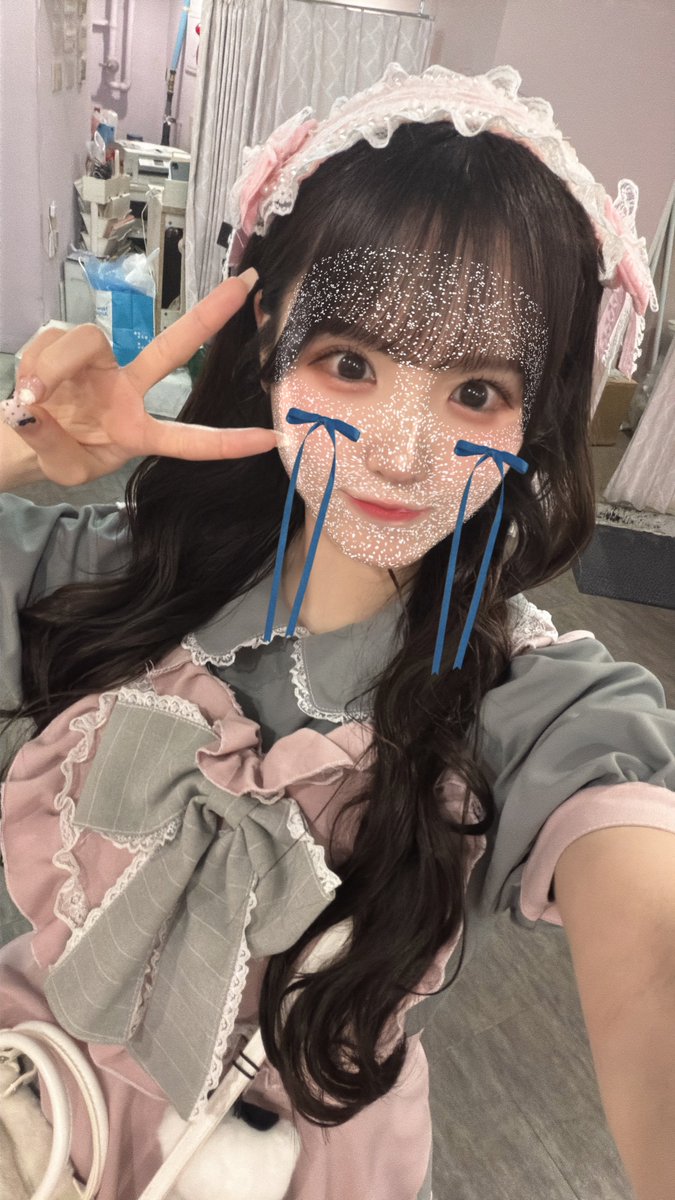 mamisaijyou's tweet photo. マカロンおきゅいんしてます！23時まで！
ヘッドドレスとかつけてみたよ🎀テーマはぷりぷり🎀
マカロン閉店まであと2日！短き命！！最後に駆け込みで会いに来てー😭😭✨お待ちしてます😭😭

遠隔🤍https://t.co/x6LOC1j57u https://t.co/t2W0cSGsGR