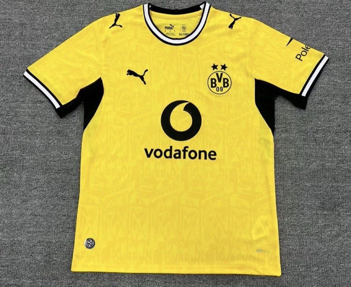 Dortmund_French's tweet photo. 🐝 Prochain maillot domicile pour la saison prochaine..!

(@Footy_Headlines via @AroooBVB) https://t.co/KrwIVfUhxa