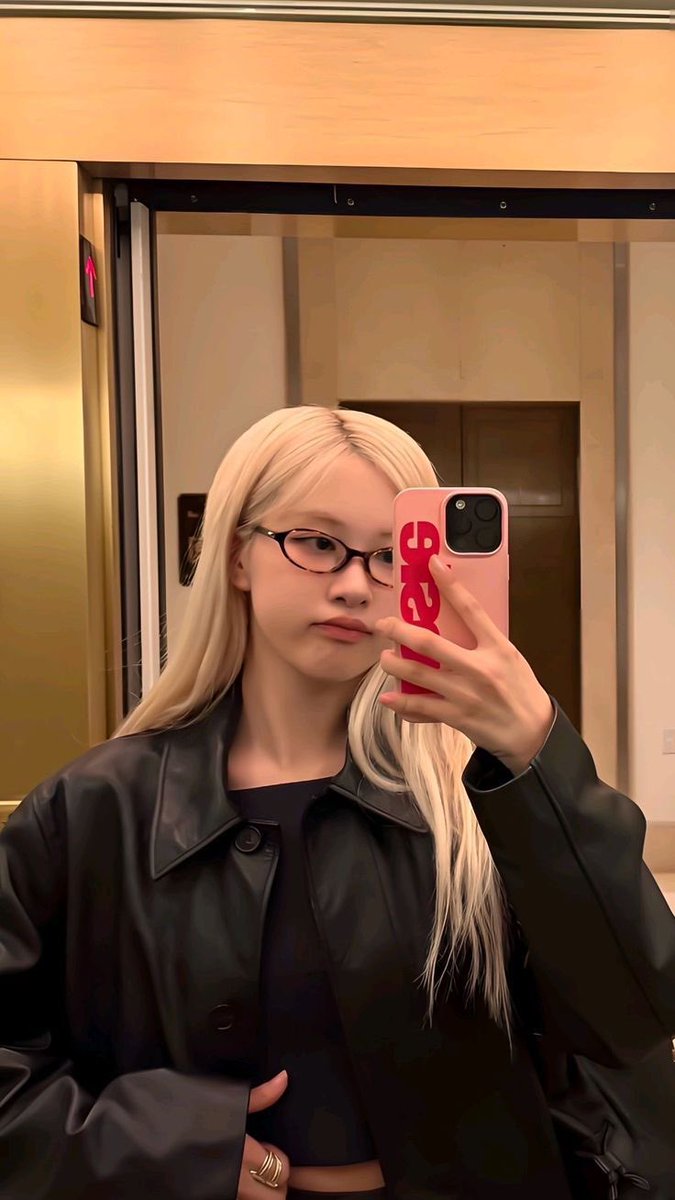 𝓒𝓮𝓼𝓲𝔂 tweet media