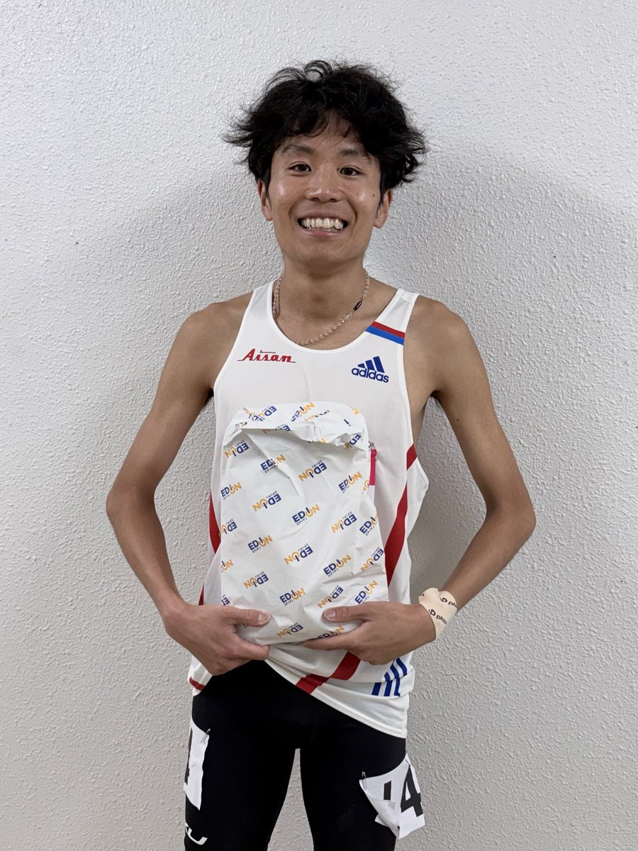 aisan_running's tweet photo. <大会結果>
2026/4/29(水)
日本グランプリシリーズ 広島大会 第60回織田幹雄記念国際陸上競技大会
3000mSC決勝

  2位　#新家裕太郎　8分23秒60🥈
14位　#西方大珠　　8分54秒17

📣応援ありがとうございました📣 https://t.co/c2Ns1zWsN0