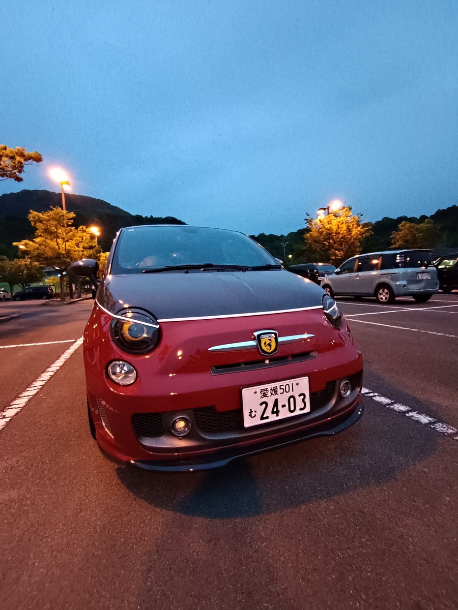 crackstar tweet media