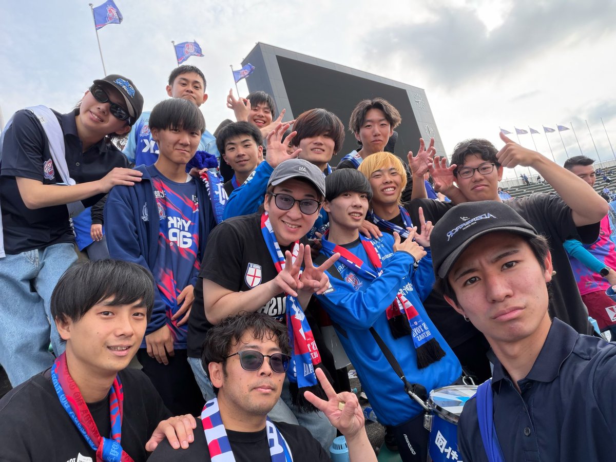 kaitaller's tweet photo. パーカーも練習着も勝ち点3もゲットできた1日 https://t.co/GHZ9B5NsHM