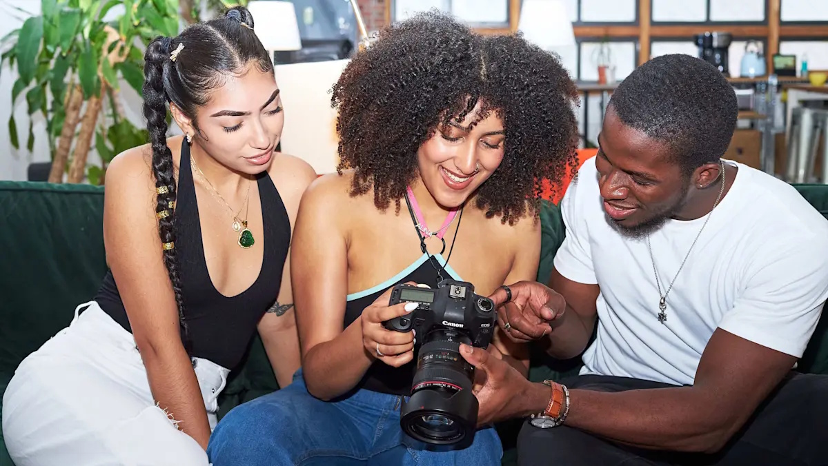 AVForums's tweet image. Hurry! #Win £500 to spend at MPB to help you change gear!

Changing #cameragear moves you forward and @mpbcom makes that shift simple &amp;amp; secure for every kind of creator with a story to tell.
Enter here: avforums.com/competitions/w… 

#Competition #Giveaway #Prizes #Cameras #ChangeGear