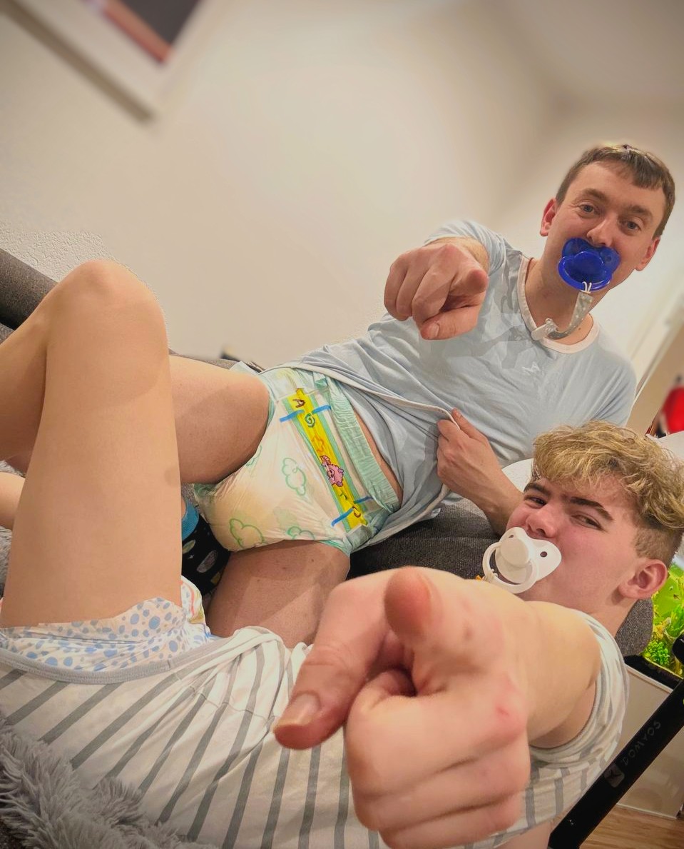 LilQTboy tweet media