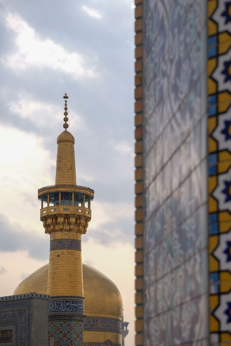 گاهی بزرگ‌ترین پیروزی، ادامه دادن است؛ و ایران ادامه می‌دهد.
75
#ایران_امام_رضا #زیر_سایه_خورشید