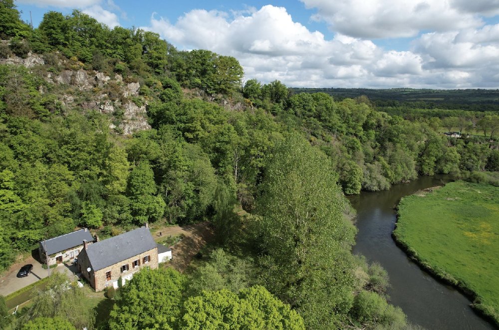 Cle_France's tweet image. French Property For Sale - Character Country House on the River Orne

Priced at only 271,000 Euro FAI - REF Number: RFV00927

Location - Near to Athis-de-l`Orne, 61430, Lower Normandy, Orne, France

Learn More - 

clefrance.co.uk/all-properties…

#France #property #forsale